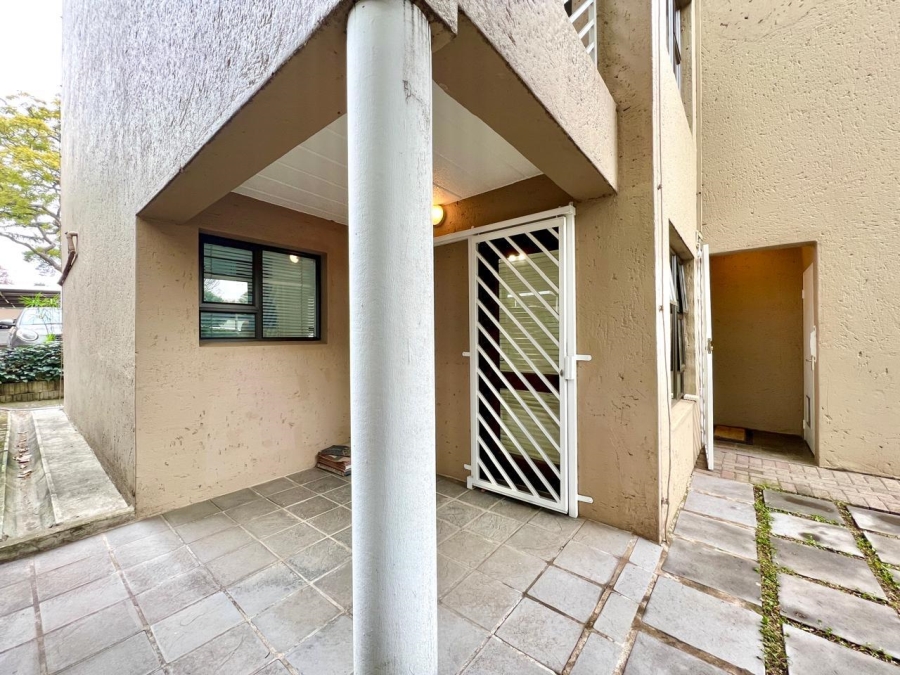 1 Bedroom Property for Sale in Parktown North Gauteng