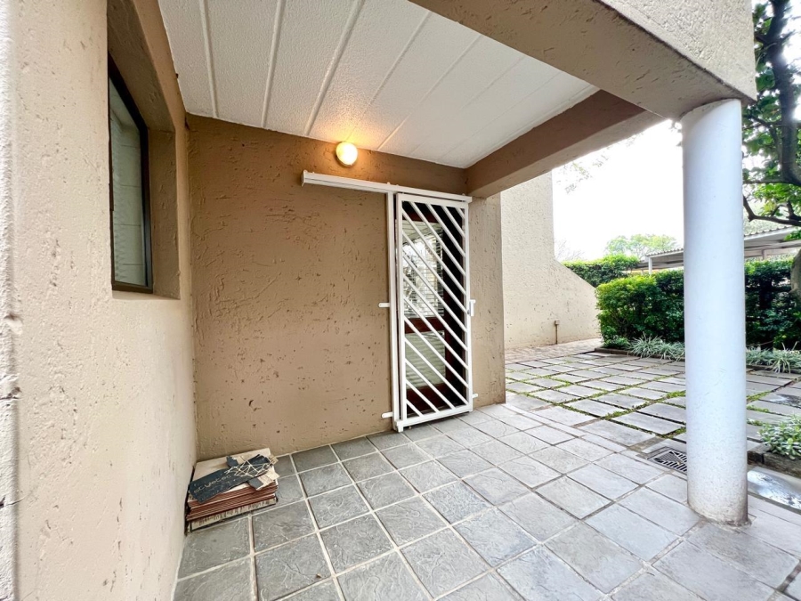 1 Bedroom Property for Sale in Parktown North Gauteng