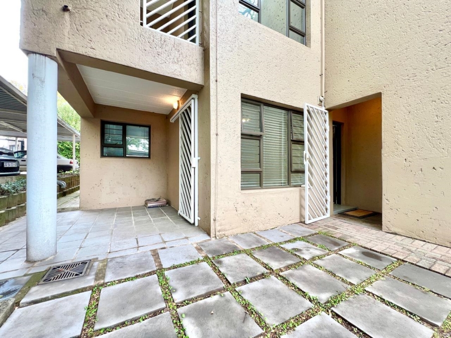 1 Bedroom Property for Sale in Parktown North Gauteng