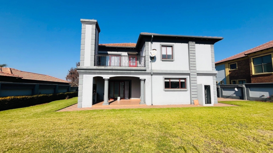 4 Bedroom Property for Sale in Helderwyk Gauteng