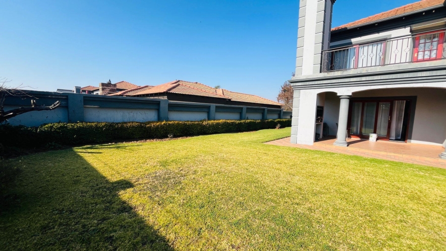 4 Bedroom Property for Sale in Helderwyk Gauteng