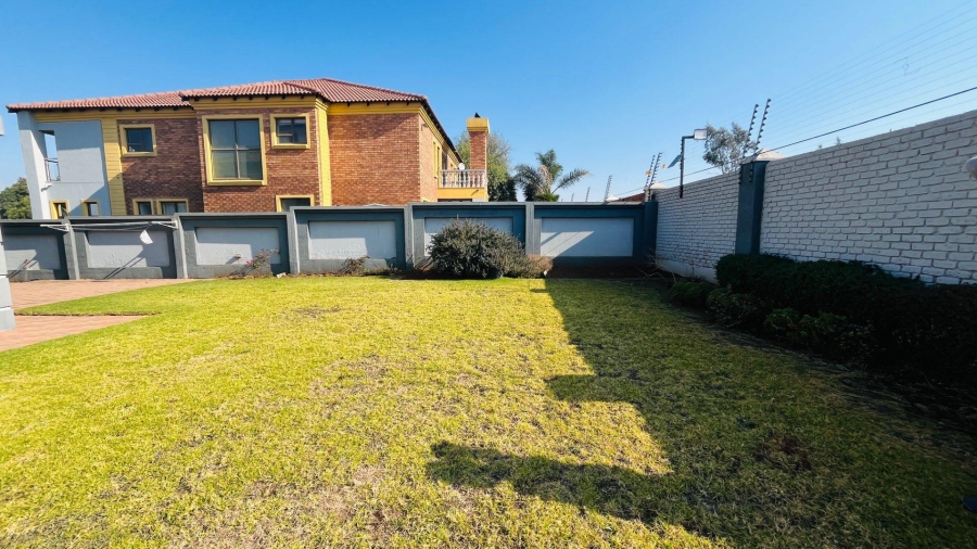 4 Bedroom Property for Sale in Helderwyk Gauteng