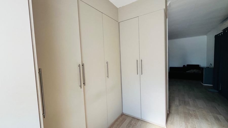 4 Bedroom Property for Sale in Helderwyk Gauteng