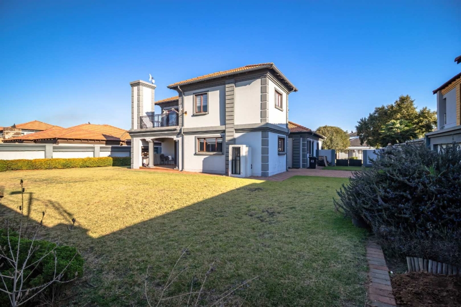 4 Bedroom Property for Sale in Helderwyk Gauteng