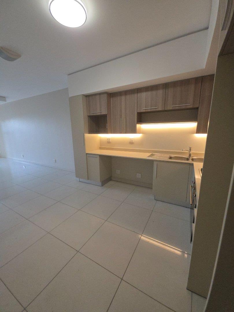 To Let 2 Bedroom Property for Rent in Rosebank Gauteng