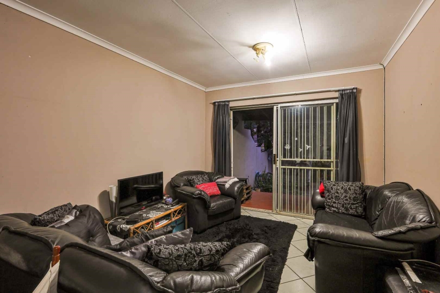 1 Bedroom Property for Sale in Moreleta Park Gauteng