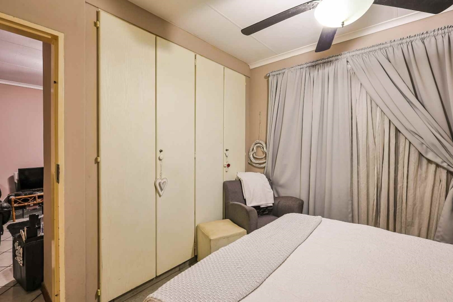 1 Bedroom Property for Sale in Moreleta Park Gauteng