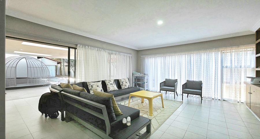 To Let 3 Bedroom Property for Rent in Sandown Gauteng