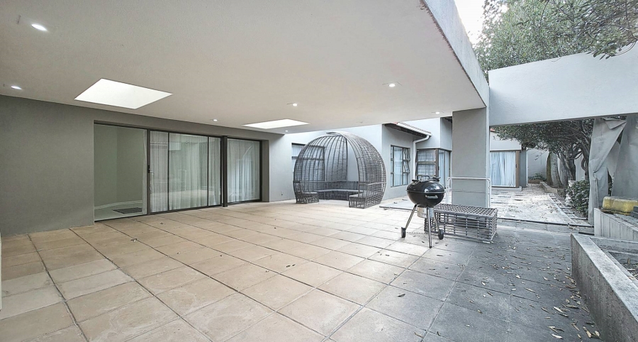 To Let 3 Bedroom Property for Rent in Sandown Gauteng