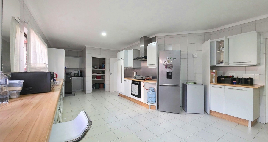 To Let 3 Bedroom Property for Rent in Sandown Gauteng