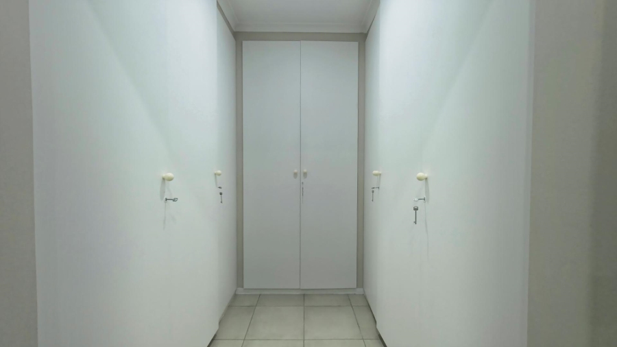 To Let 3 Bedroom Property for Rent in Sandown Gauteng