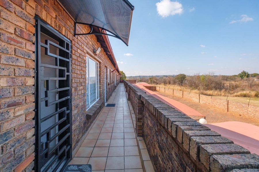 1 Bedroom Property for Sale in Highveld Gauteng