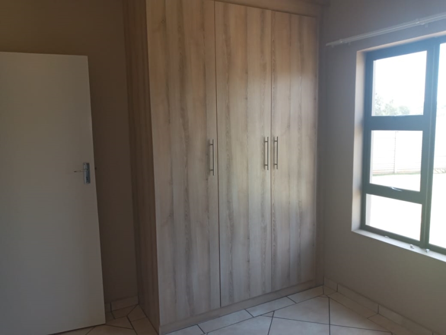 To Let 3 Bedroom Property for Rent in Kookrus Gauteng