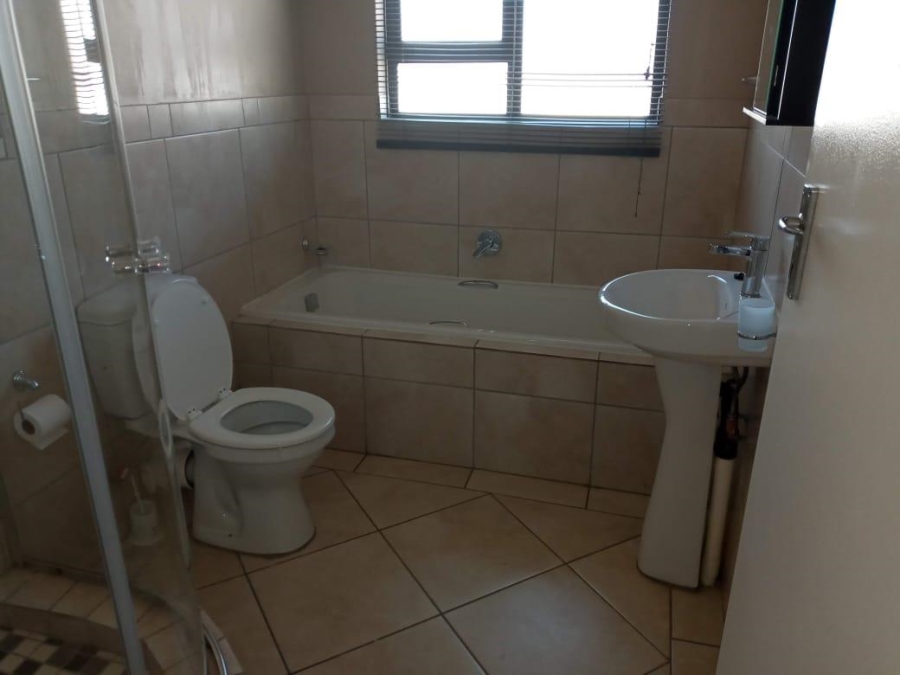 To Let 3 Bedroom Property for Rent in Kookrus Gauteng