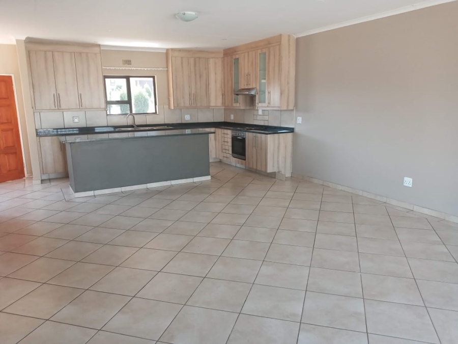 To Let 3 Bedroom Property for Rent in Kookrus Gauteng