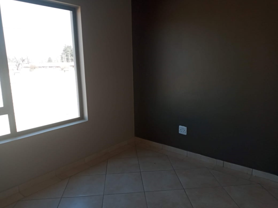 To Let 3 Bedroom Property for Rent in Kookrus Gauteng