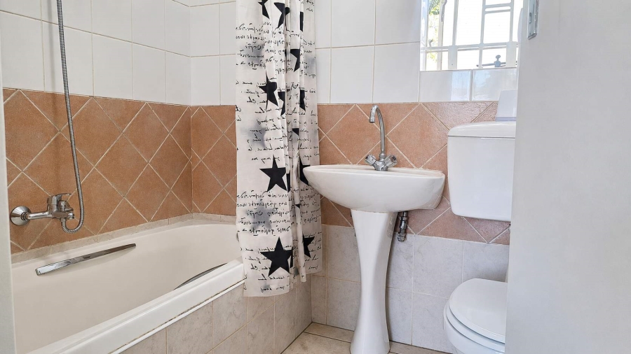 3 Bedroom Property for Sale in Strubensvallei Gauteng