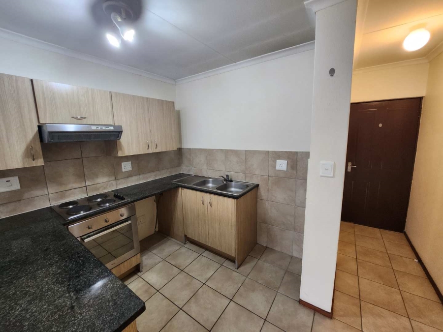 To Let 2 Bedroom Property for Rent in Noordhang Gauteng