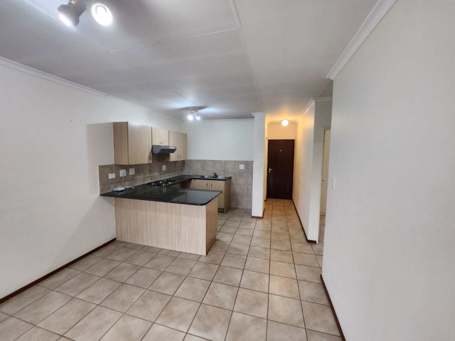 To Let 2 Bedroom Property for Rent in Noordhang Gauteng