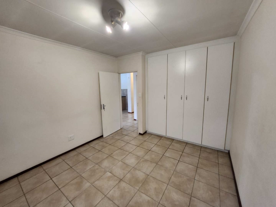 To Let 2 Bedroom Property for Rent in Noordhang Gauteng