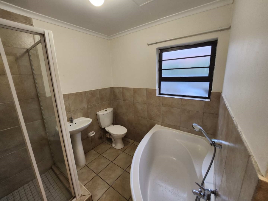 To Let 2 Bedroom Property for Rent in Noordhang Gauteng