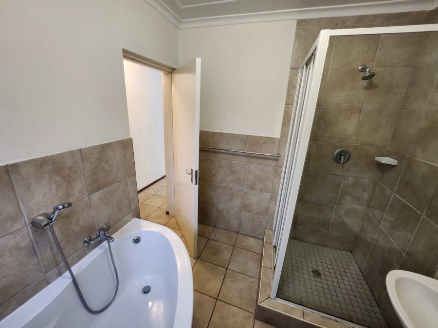 To Let 2 Bedroom Property for Rent in Noordhang Gauteng
