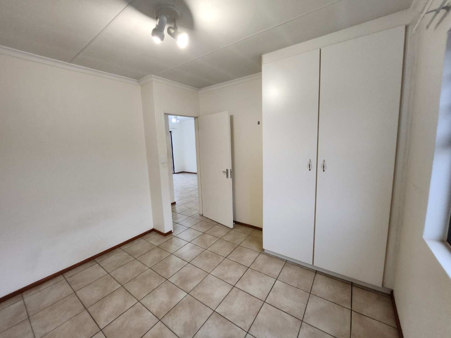 To Let 2 Bedroom Property for Rent in Noordhang Gauteng