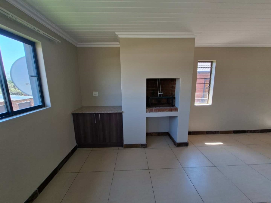 2 Bedroom Property for Sale in Andeon Gauteng