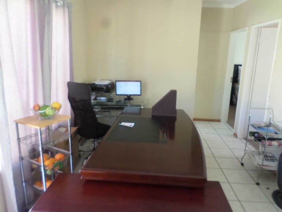 2 Bedroom Property for Sale in Ninapark Gauteng