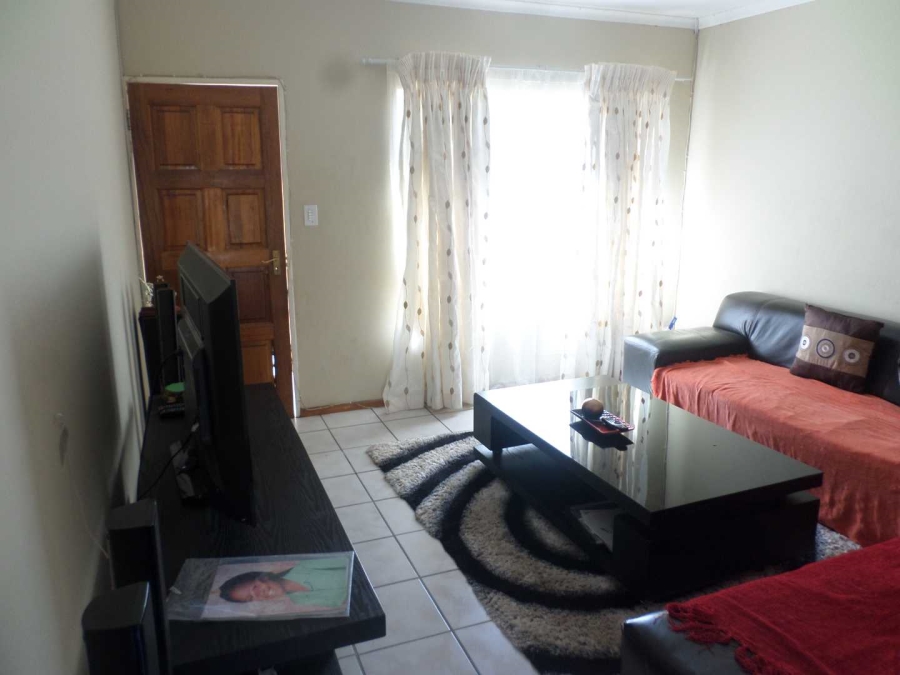 2 Bedroom Property for Sale in Ninapark Gauteng