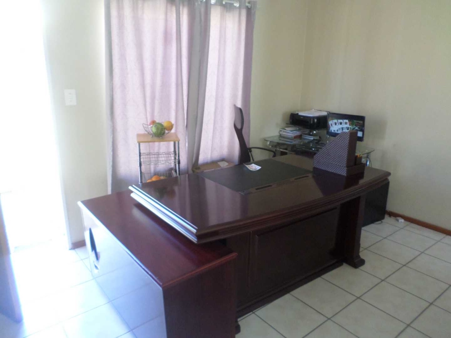 2 Bedroom Property for Sale in Ninapark Gauteng