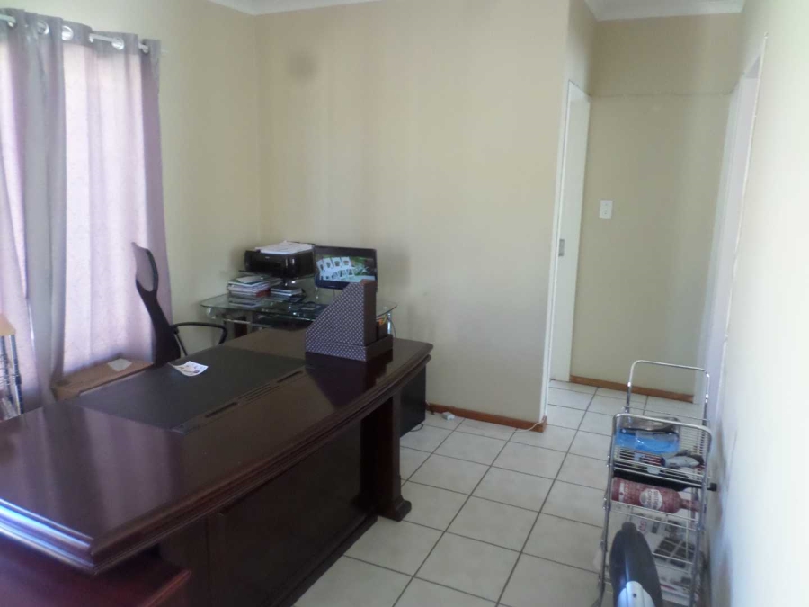 2 Bedroom Property for Sale in Ninapark Gauteng