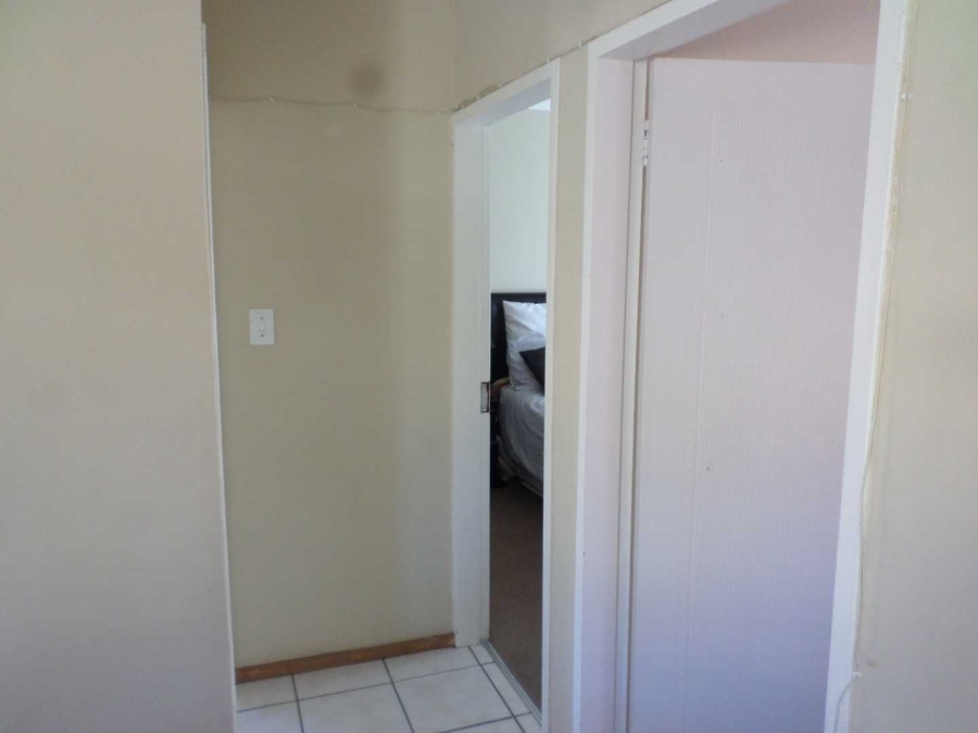 2 Bedroom Property for Sale in Ninapark Gauteng