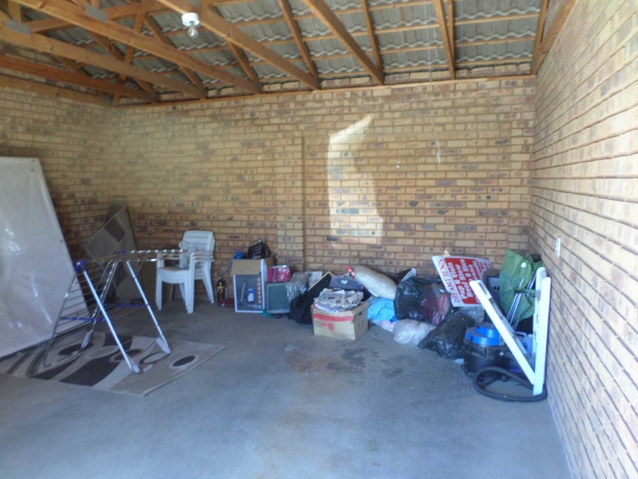 2 Bedroom Property for Sale in Ninapark Gauteng