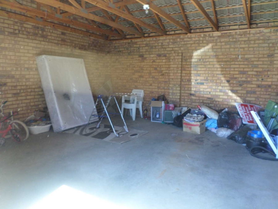 2 Bedroom Property for Sale in Ninapark Gauteng