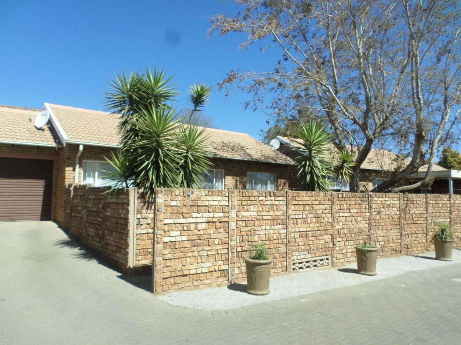 2 Bedroom Property for Sale in Ninapark Gauteng