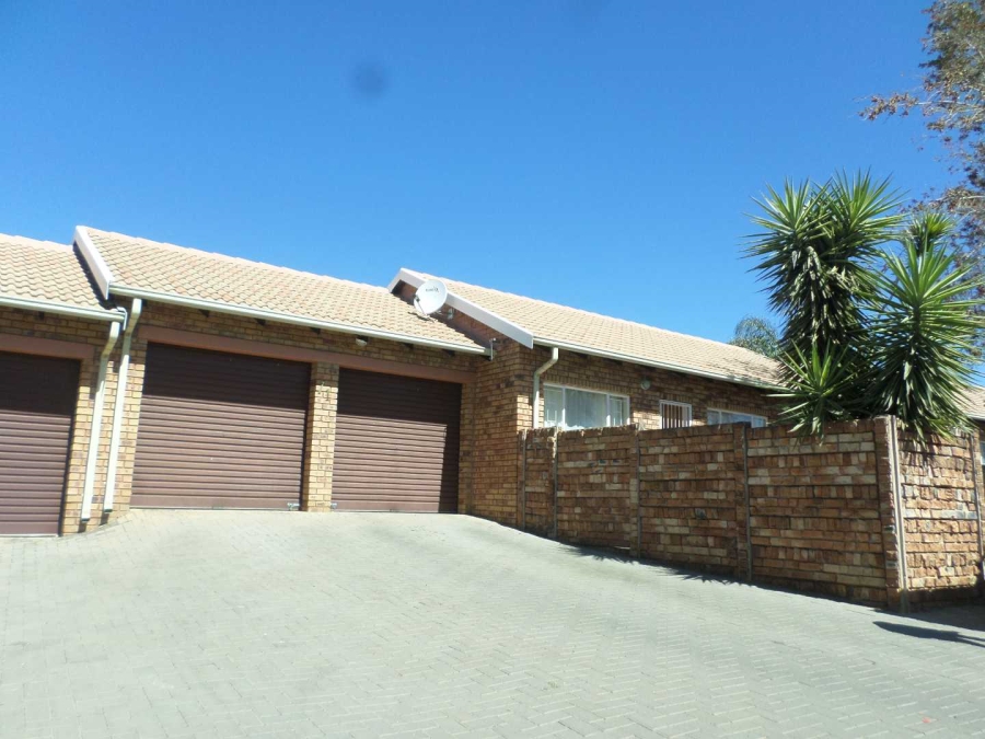 2 Bedroom Property for Sale in Ninapark Gauteng