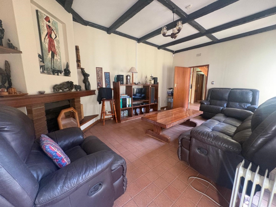7 Bedroom Property for Sale in Walker Fruit Farms Gauteng