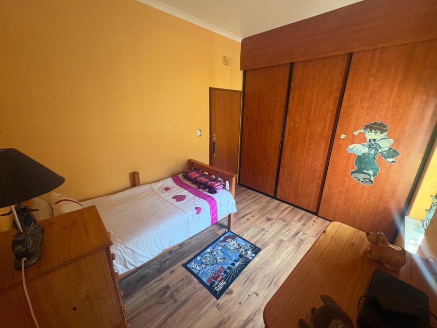 7 Bedroom Property for Sale in Walker Fruit Farms Gauteng