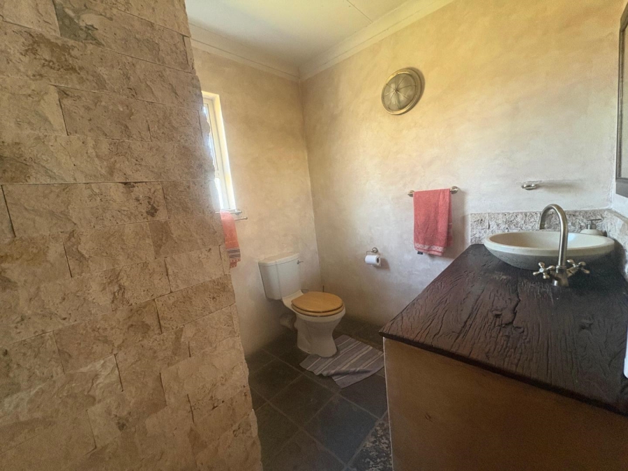 7 Bedroom Property for Sale in Walker Fruit Farms Gauteng
