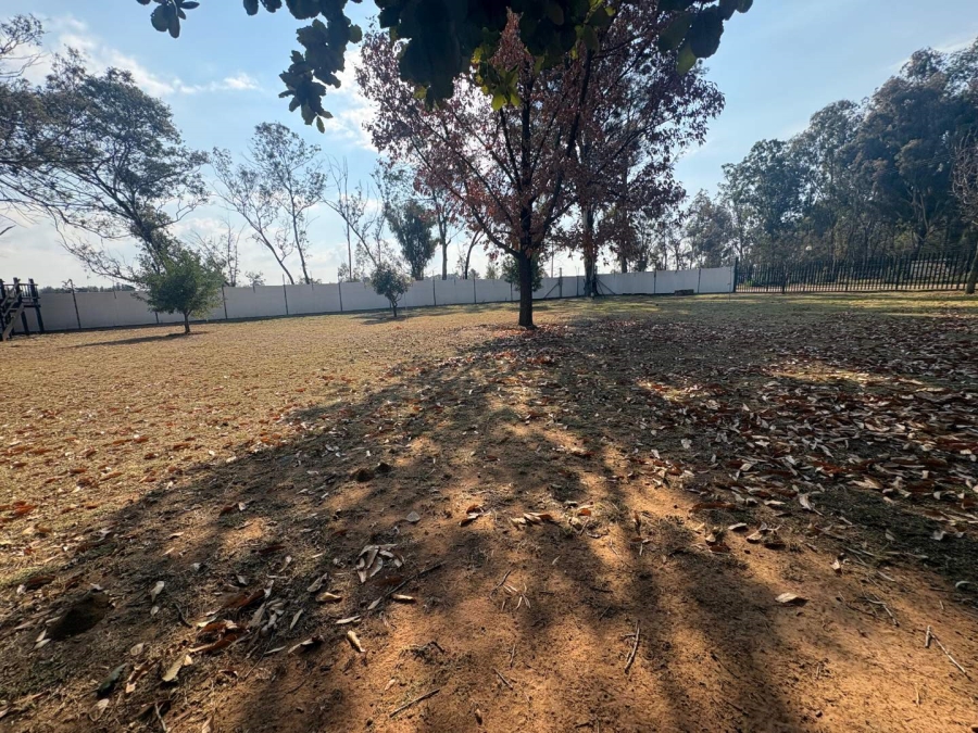 7 Bedroom Property for Sale in Walker Fruit Farms Gauteng
