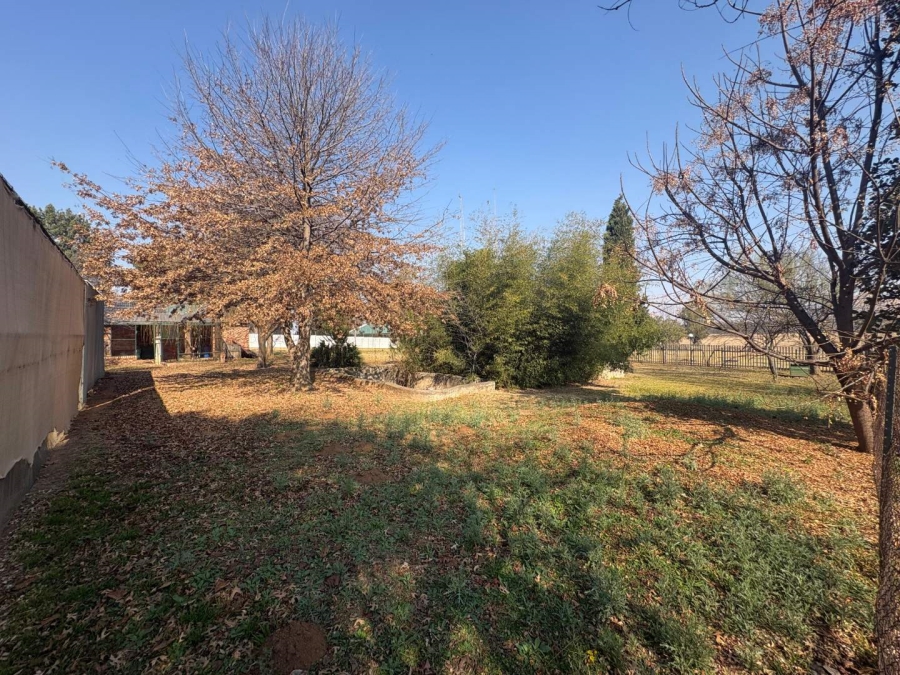 7 Bedroom Property for Sale in Walker Fruit Farms Gauteng