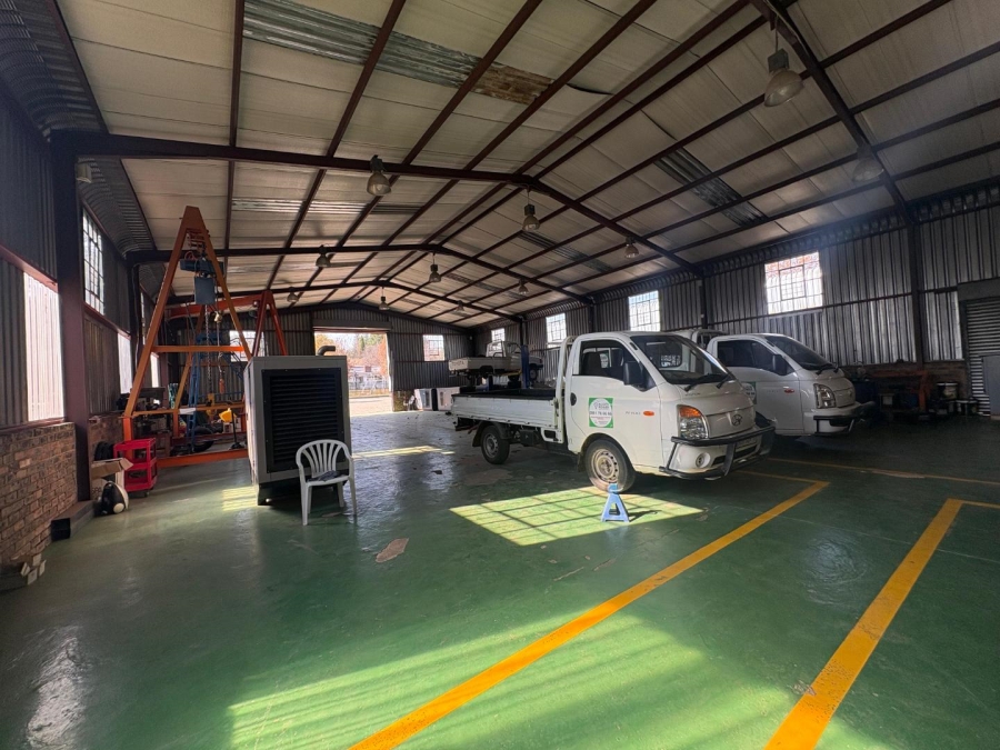 7 Bedroom Property for Sale in Walker Fruit Farms Gauteng