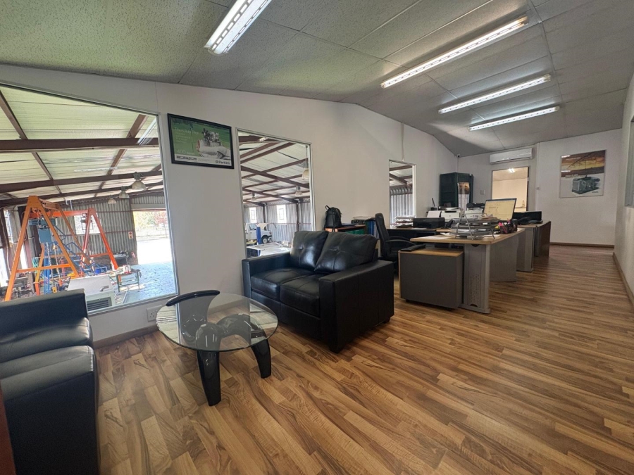 7 Bedroom Property for Sale in Walker Fruit Farms Gauteng