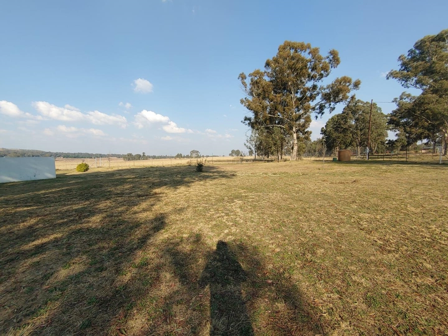7 Bedroom Property for Sale in Walker Fruit Farms Gauteng