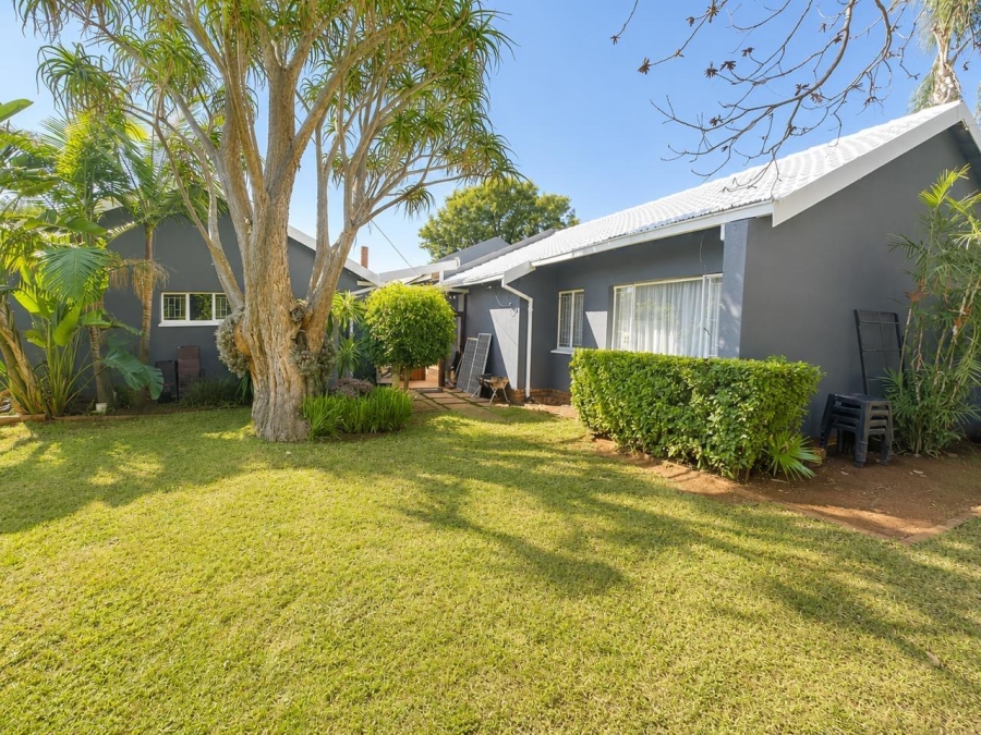 3 Bedroom Property for Sale in Garsfontein Gauteng