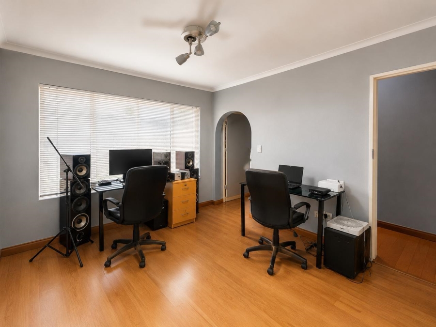 3 Bedroom Property for Sale in Garsfontein Gauteng