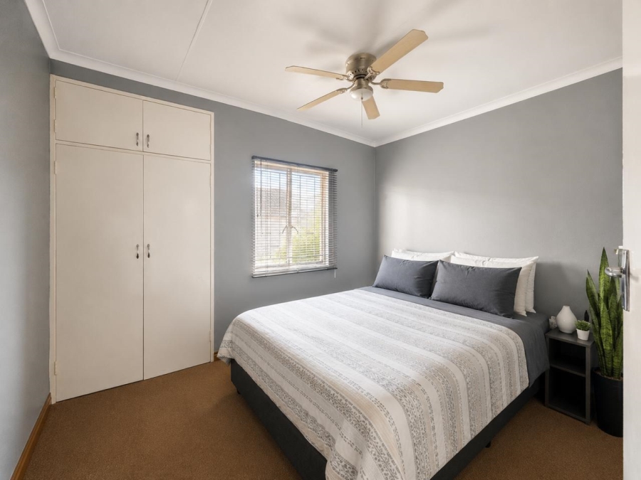 3 Bedroom Property for Sale in Garsfontein Gauteng
