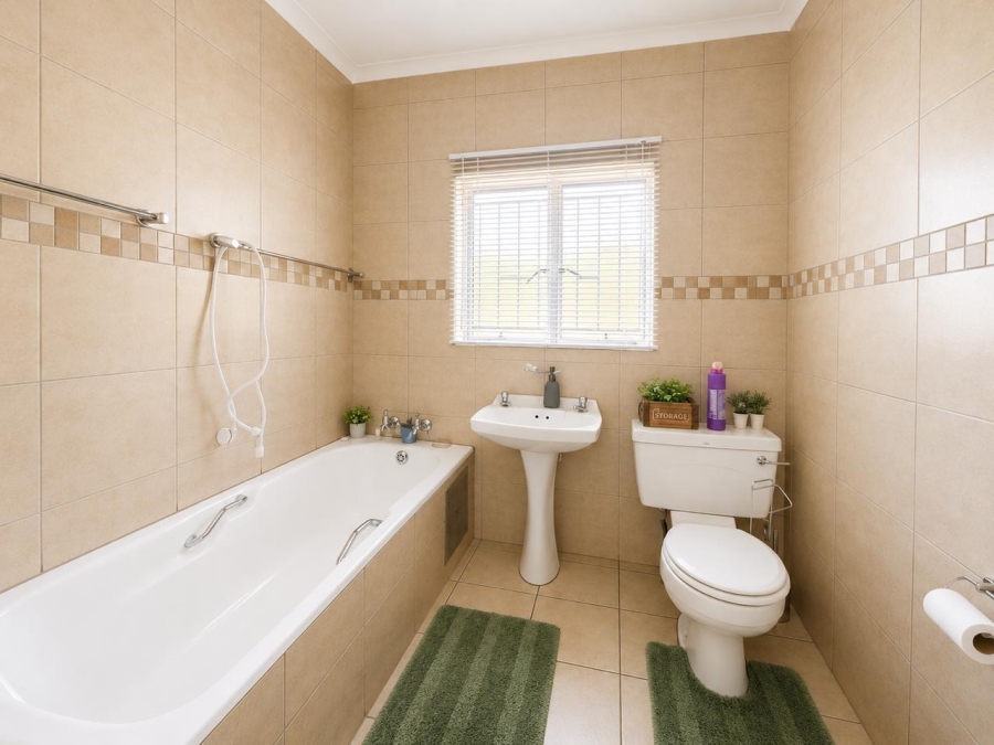 3 Bedroom Property for Sale in Garsfontein Gauteng