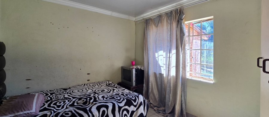 7 Bedroom Property for Sale in Garsfontein Gauteng